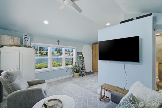7110 Vandermark Road E, Bonney Lake, WA 98391