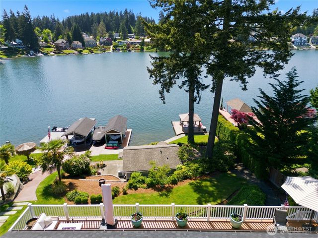 7110 Vandermark Road E, Bonney Lake, WA 98391