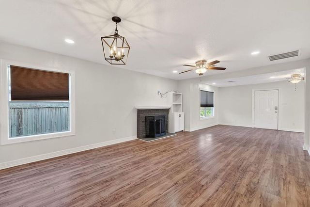 4520 Sharon Street, Houston, TX 77020