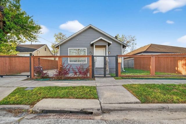 4520 Sharon Street, Houston, TX 77020