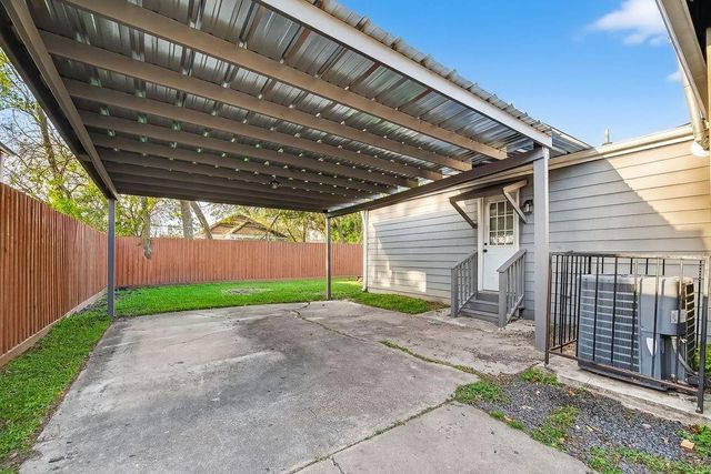 4520 Sharon Street, Houston, TX 77020