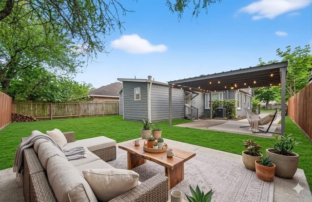 4520 Sharon Street, Houston, TX 77020