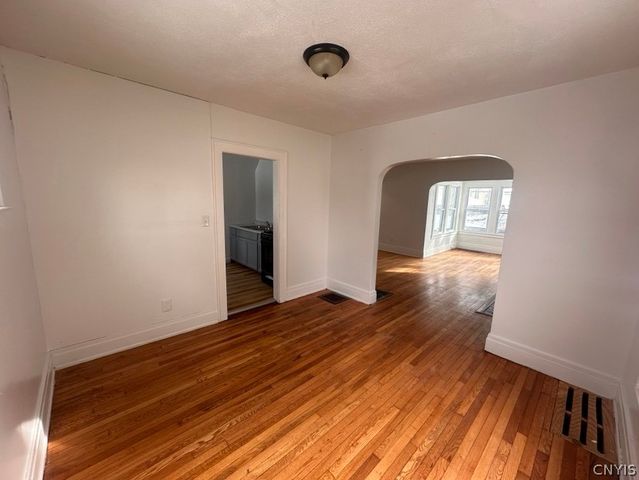 133 Hobart Avenue, Syracuse, NY 13205