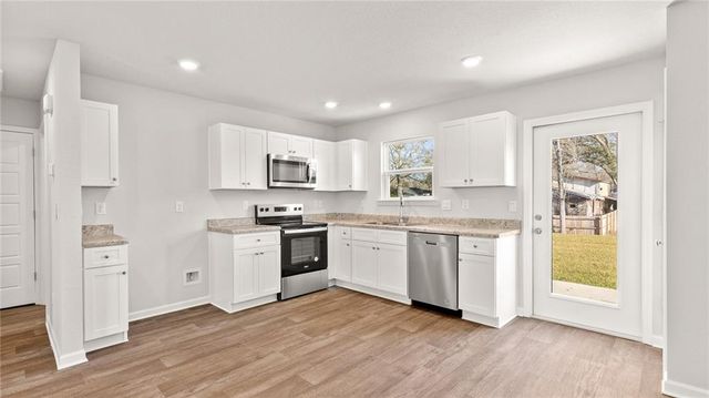 6150 Pin Oak E Drive, Theodore, AL 36582