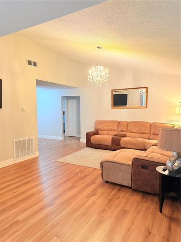 2130 REDLEAF DRIVE, Brandon, FL 33510