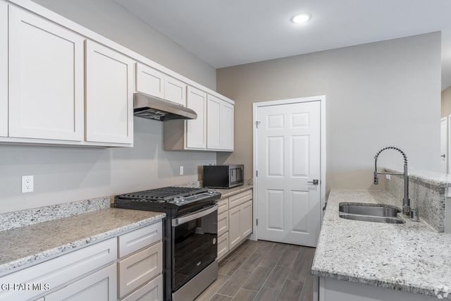 9779 McCombs Street E4, El Paso, TX 79924