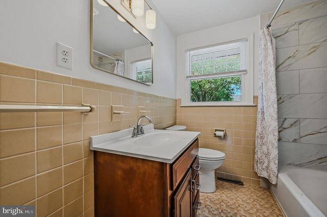14 CLERMONT RD, Wilmington, DE 19803