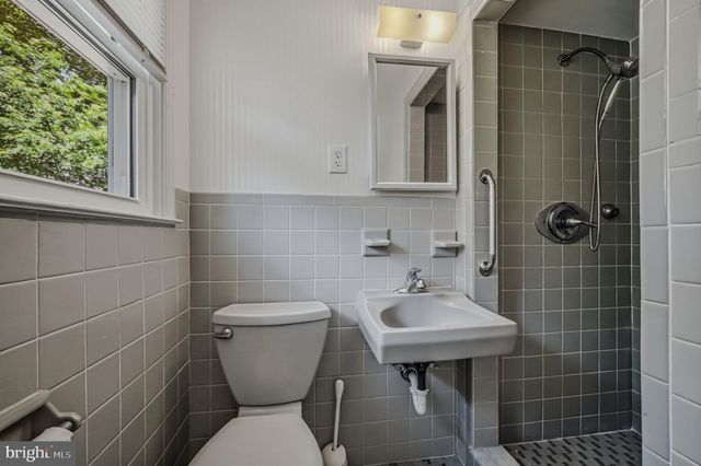14 CLERMONT RD, Wilmington, DE 19803