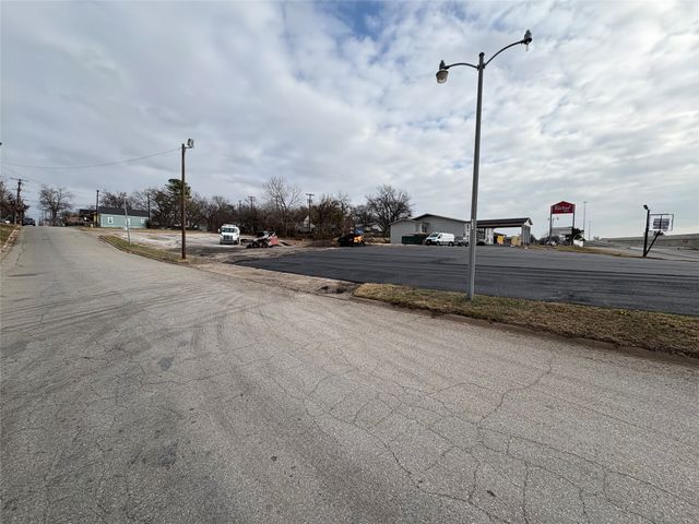 401 S Sam Rayburn Freeway, Sherman, TX 75090
