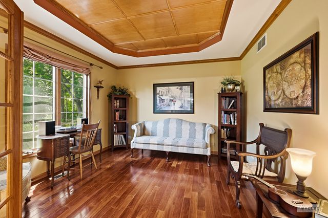 71 Long Grove Road, Yorkville, IL 60560