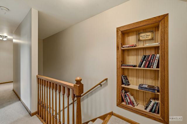 71 Long Grove Road, Yorkville, IL 60560