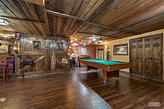 71 Long Grove Road, Yorkville, IL 60560