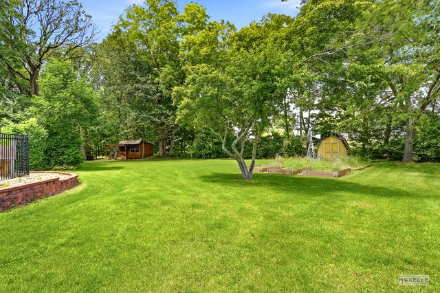 71 Long Grove Road, Yorkville, IL 60560