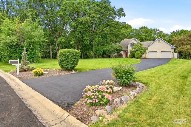 71 Long Grove Road, Yorkville, IL 60560