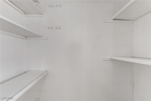 1390 Vegas Valley Drive 32, Las Vegas, NV 89169