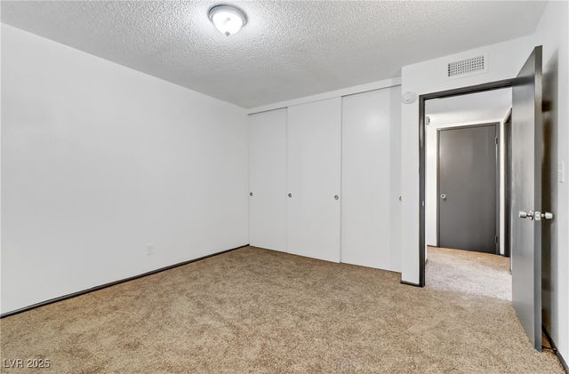 1390 Vegas Valley Drive 32, Las Vegas, NV 89169