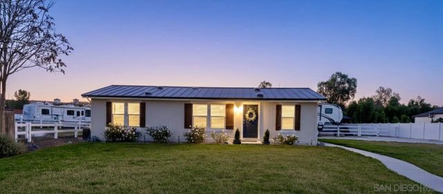 24550 Adams Ave, Murrieta, CA 92562