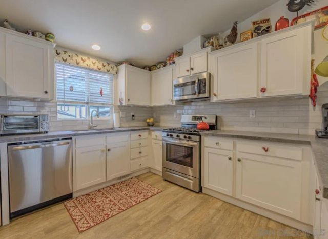 24550 Adams Ave, Murrieta, CA 92562