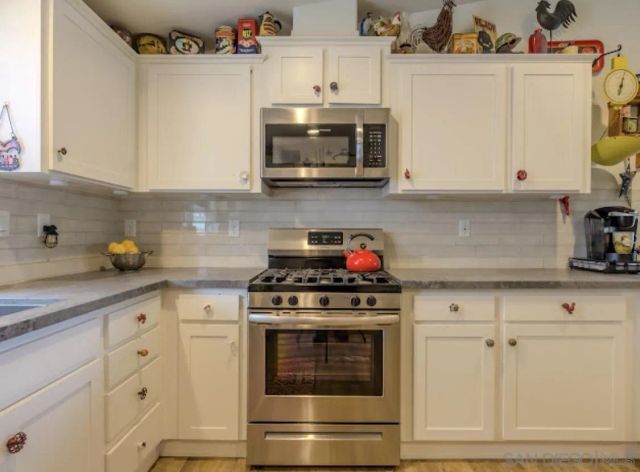 24550 Adams Ave, Murrieta, CA 92562