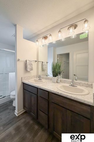 8511 Baker Street, Omaha, NE 68122