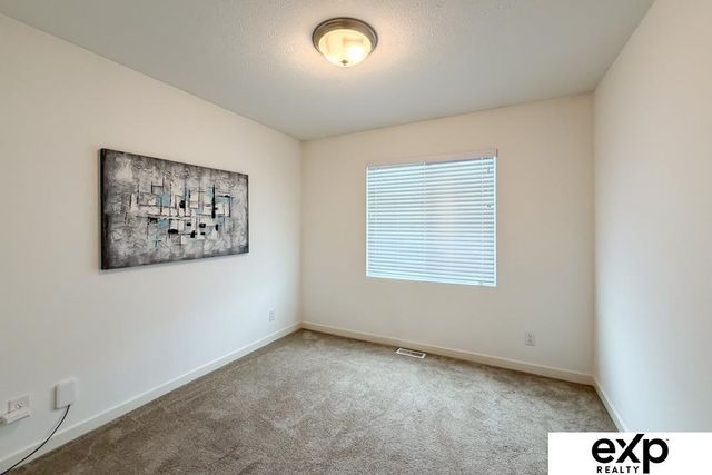 8511 Baker Street, Omaha, NE 68122