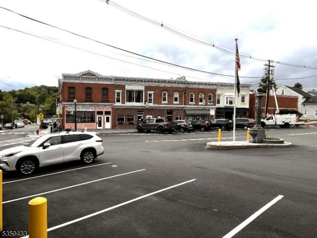 2 Harrison St, Sussex Boro, NJ 07461