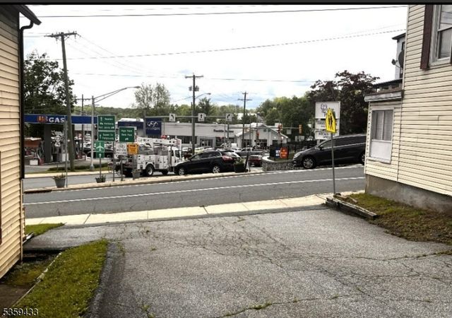 2 Harrison St, Sussex Boro, NJ 07461