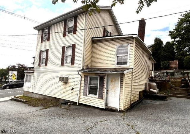 2 Harrison St, Sussex Boro, NJ 07461