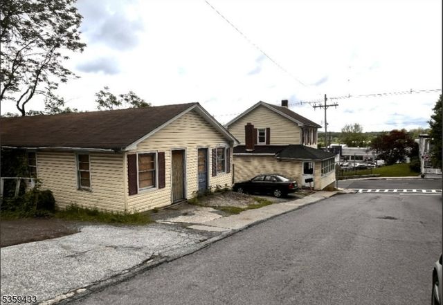 2 Harrison St, Sussex Boro, NJ 07461