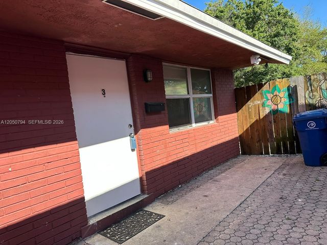 623 NW 9th Ave 3, Fort Lauderdale, FL 33311