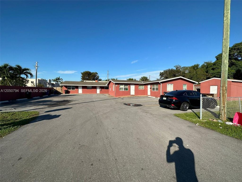 623 NW 9th Ave 3, Fort Lauderdale, FL 33311