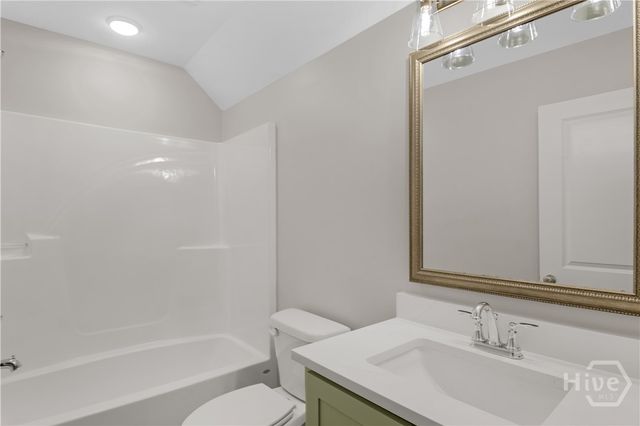 7 Honeysuckle Drive, Claxton, GA 30417