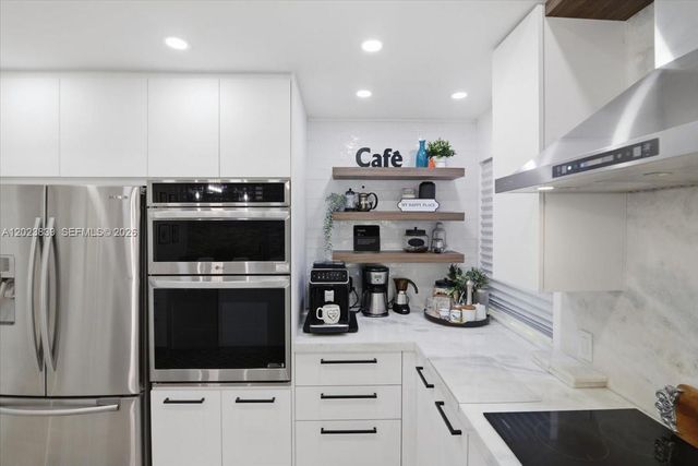 2181 NW 162nd Ter, Pembroke Pines, FL 33028