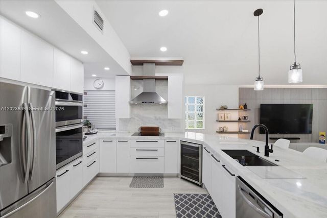 2181 NW 162nd Ter, Pembroke Pines, FL 33028
