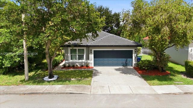 2181 NW 162nd Ter, Pembroke Pines, FL 33028