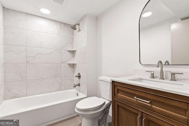 2477 Laurel Ridge Place SW, Conyers, GA 30094