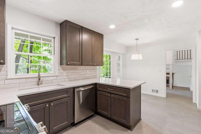 2477 Laurel Ridge Place SW, Conyers, GA 30094