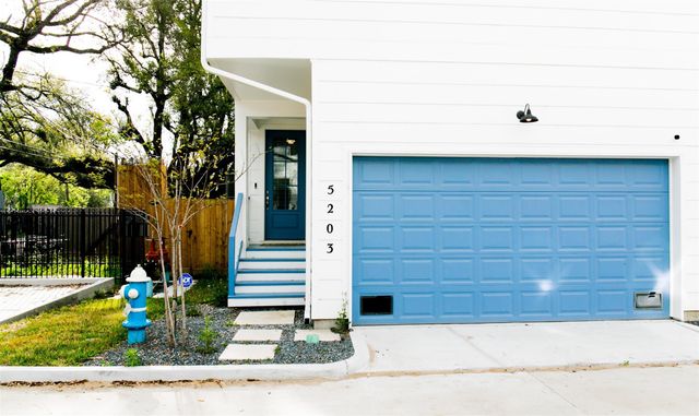 5203 Burress Springs Lane, Houston, TX 77022
