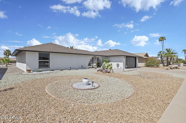 13239 W GAUCHO Drive, Sun City West, AZ 85375
