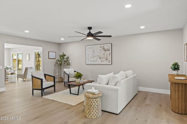 13239 W GAUCHO Drive, Sun City West, AZ 85375