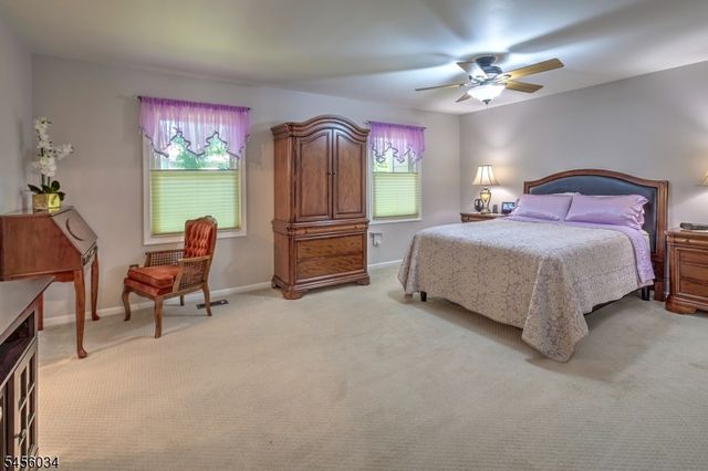 129 Sunrise Dr, Long Hill Twp., NJ 07933
