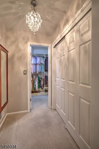 129 Sunrise Dr, Long Hill Twp., NJ 07933