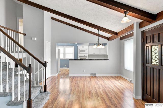 914 Harrington Avenue, Bellevue, NE 68005
