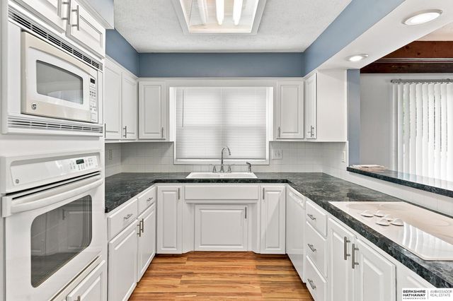 914 Harrington Avenue, Bellevue, NE 68005
