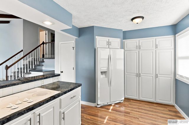 914 Harrington Avenue, Bellevue, NE 68005