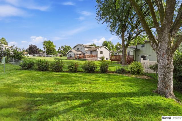 914 Harrington Avenue, Bellevue, NE 68005