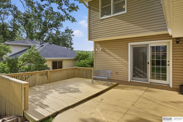 914 Harrington Avenue, Bellevue, NE 68005