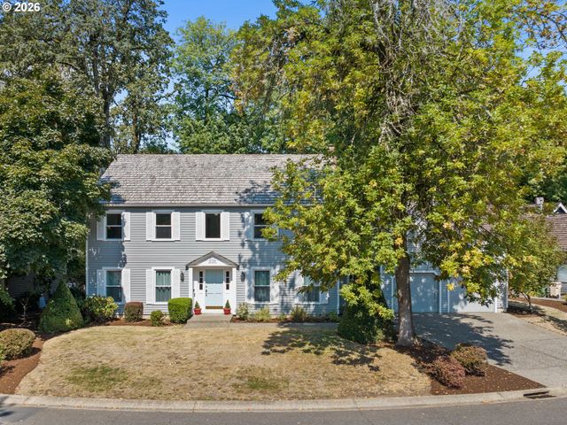 5754 CHARLES Cir, Lake Oswego, OR 97035