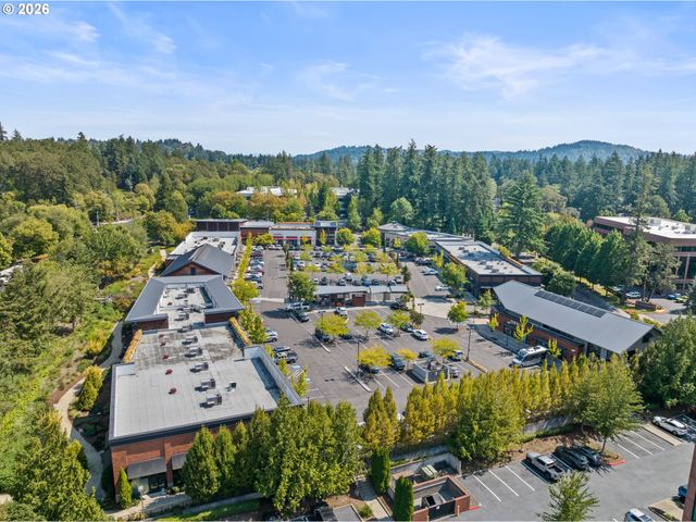 5754 CHARLES Cir, Lake Oswego, OR 97035