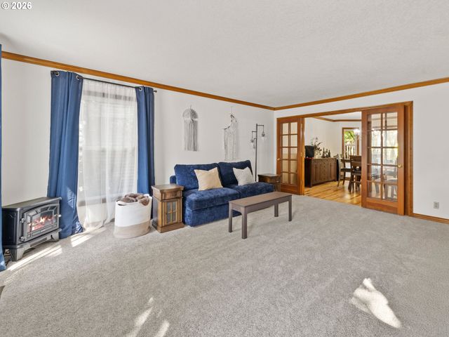 5754 CHARLES Cir, Lake Oswego, OR 97035